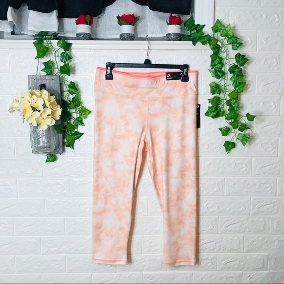 Eclipse Pants - 🌼3/$30🌼 NEW Cropped Yoga Pants